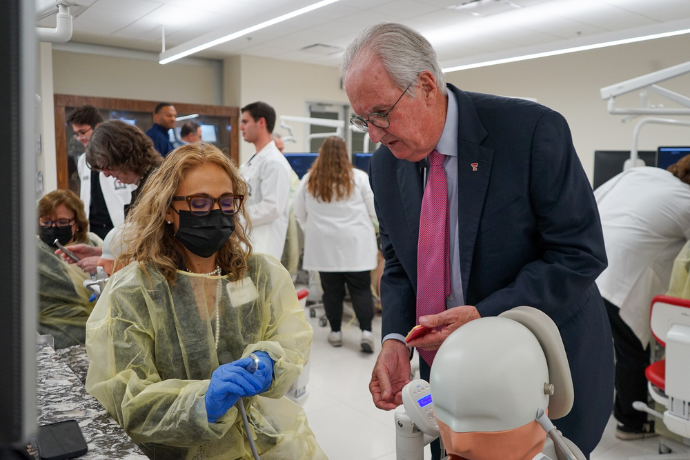 REALIZE graduates participate in the Texas Tech Dental Simulation Lab